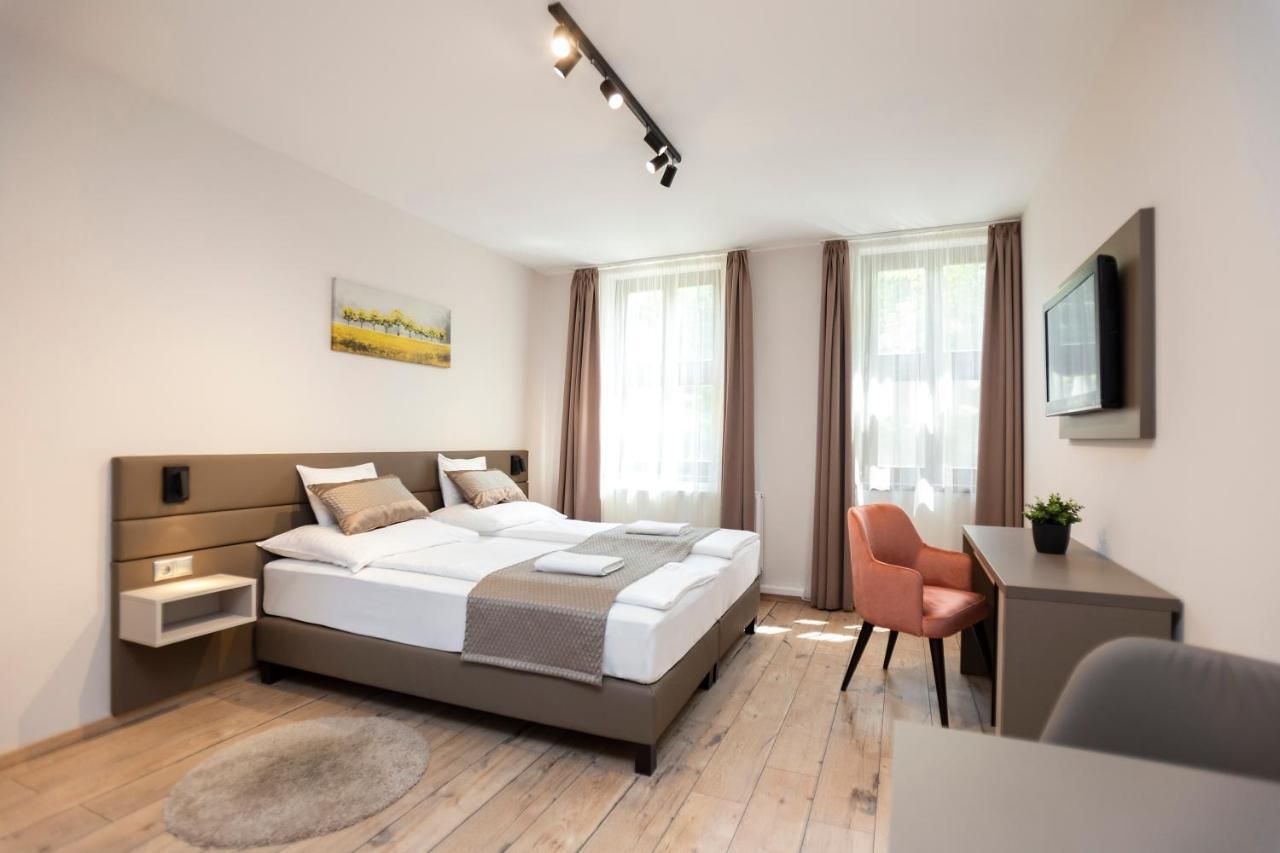 Vegvar Spa Apartman Gyula Ngoại thất bức ảnh