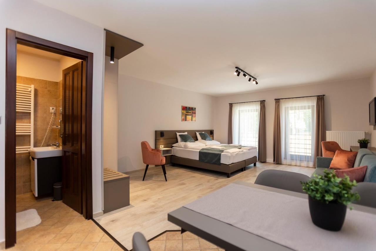 Vegvar Spa Apartman Gyula Ngoại thất bức ảnh