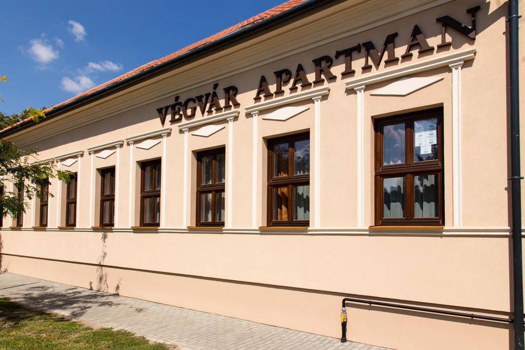Vegvar Spa Apartman Gyula Ngoại thất bức ảnh